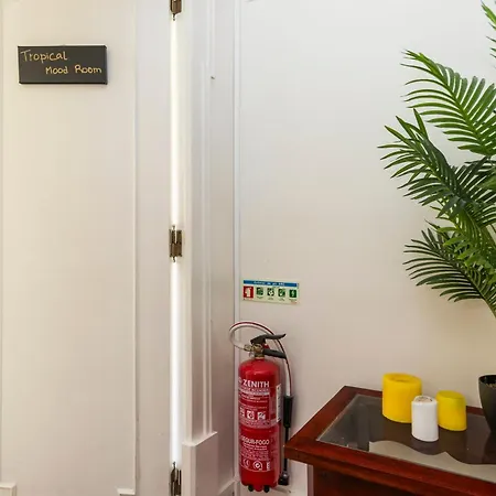 Nesha Lucky Nr. 23 3* リスボン