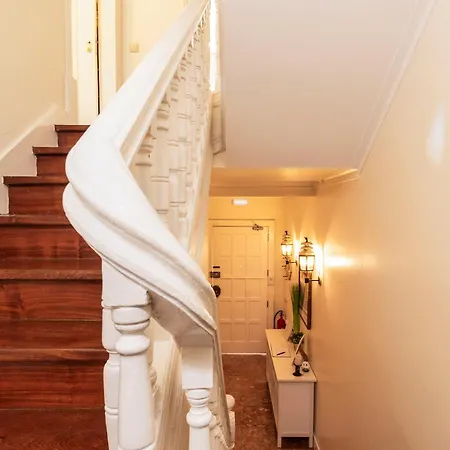 Nesha Lucky Nr. 23 リスボン