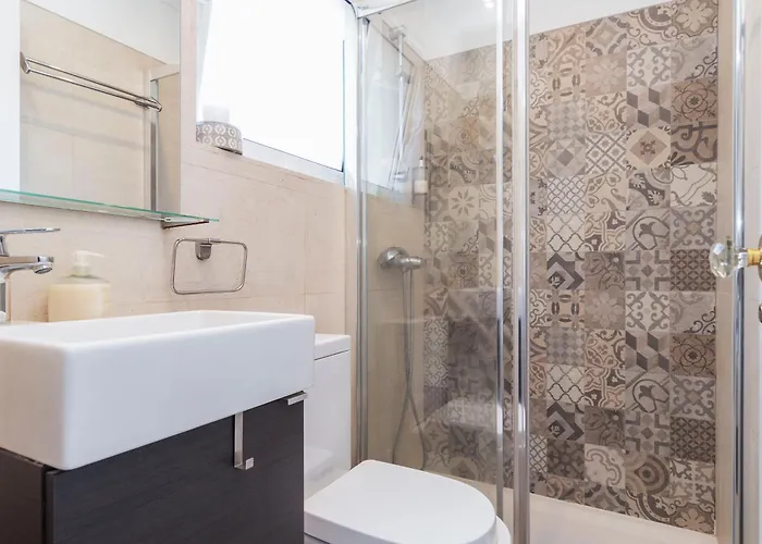 Nesha Lucky Nr. 23 3*