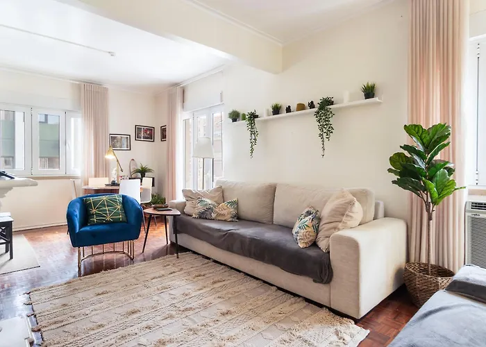 Nesha Lucky Nr. 23 Πανσιόν Lisboa