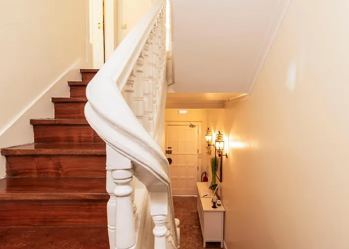 Nesha Lucky Nr. 23 Lisboa