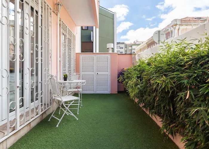 Πανσιόν Nesha Lucky Nr. 23