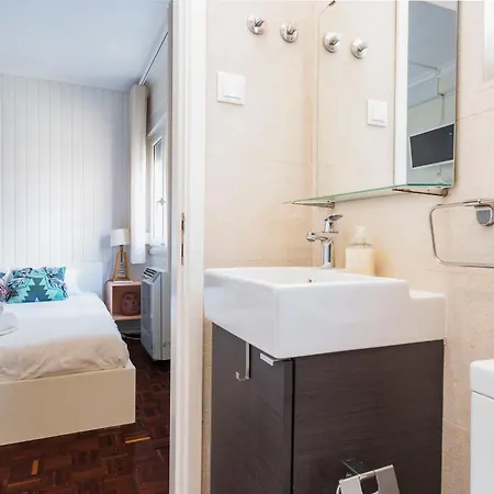 Nesha Lucky Nr. 23 Pensjonat Lizbona