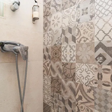 Nesha Lucky Nr. 23 Lizbona